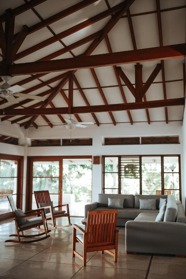 Salvatierra Beachfront Hotel Puerto Coyote Buitenkant foto